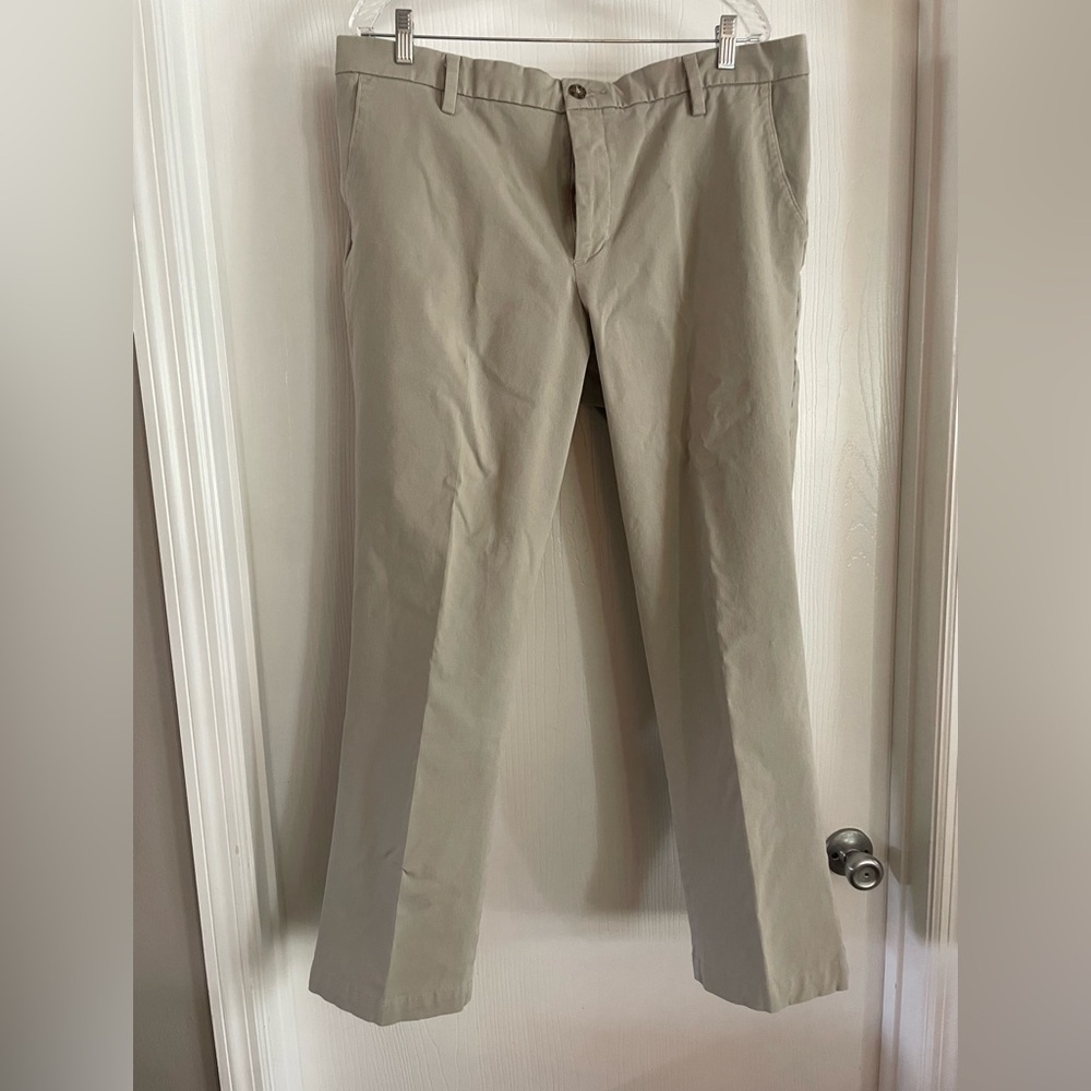 Dockers Men's Khaki Chinos 38x32